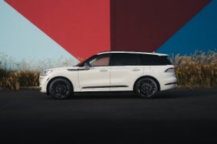 New Jet Appearance Package for the 2022 Lincoln Aviator SUV